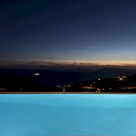 Prive 77 Mykonos ヴィラ