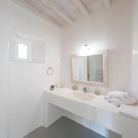 Prive 77 Mykonos * Fanari (Mykonos)